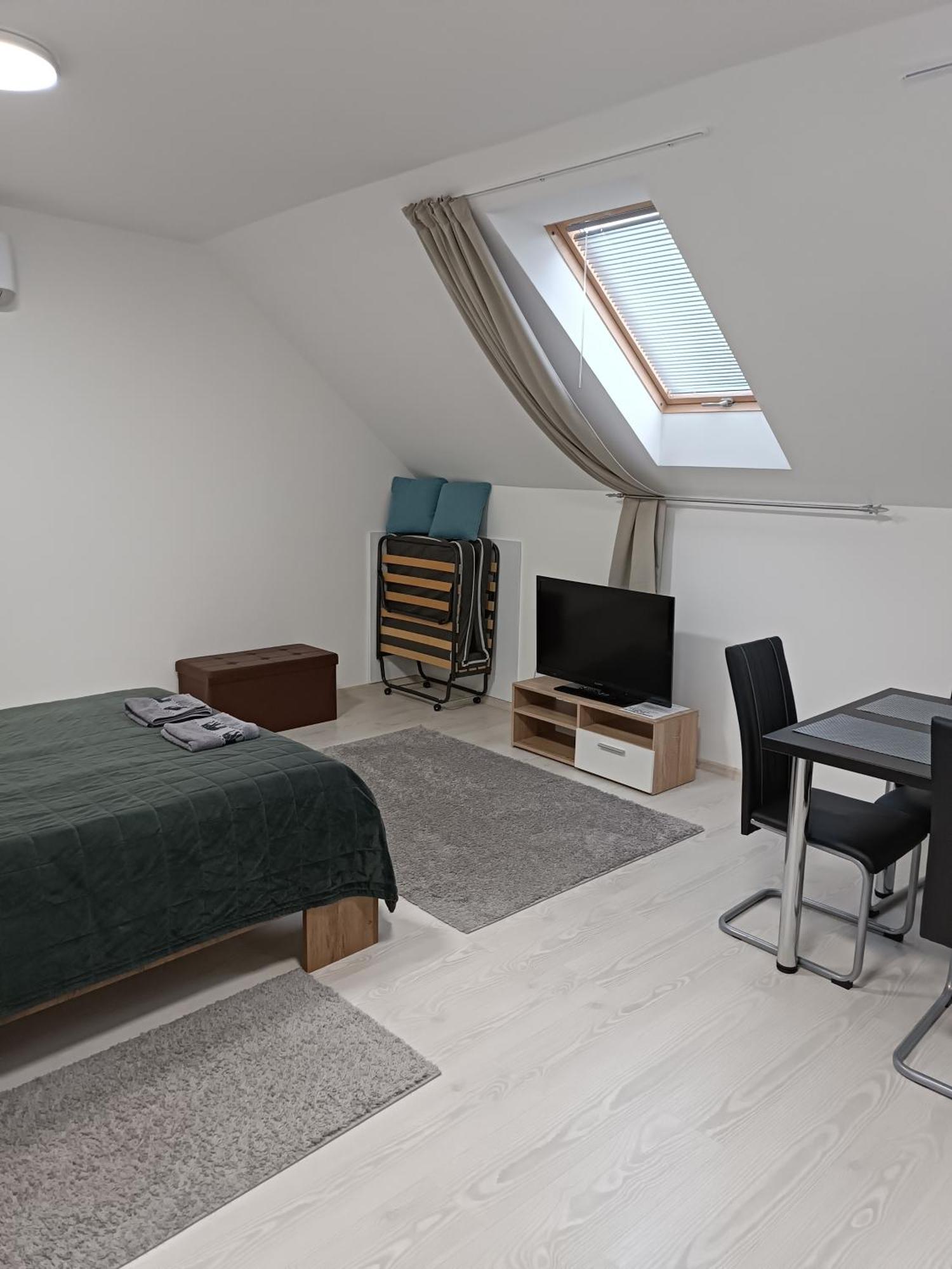 Mira Apartman Debrecen Exteriör bild